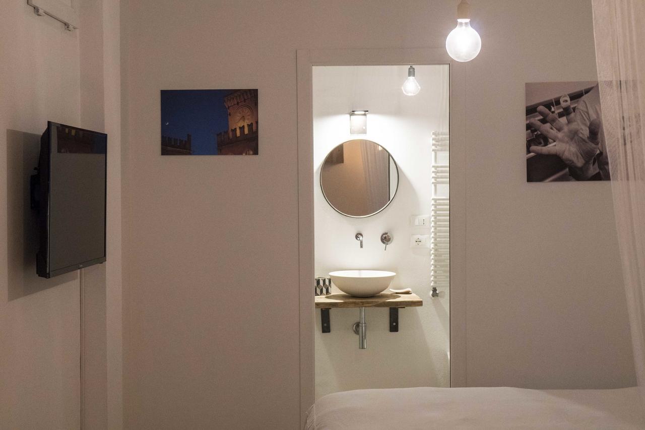 Lovely Studio D'Azeglio By Studio Vita Bologna Exteriör bild