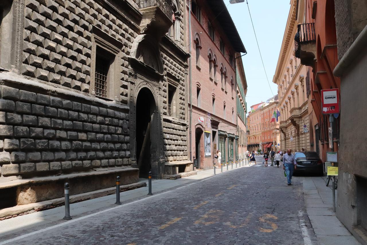 Lovely Studio D'Azeglio By Studio Vita Bologna Exteriör bild