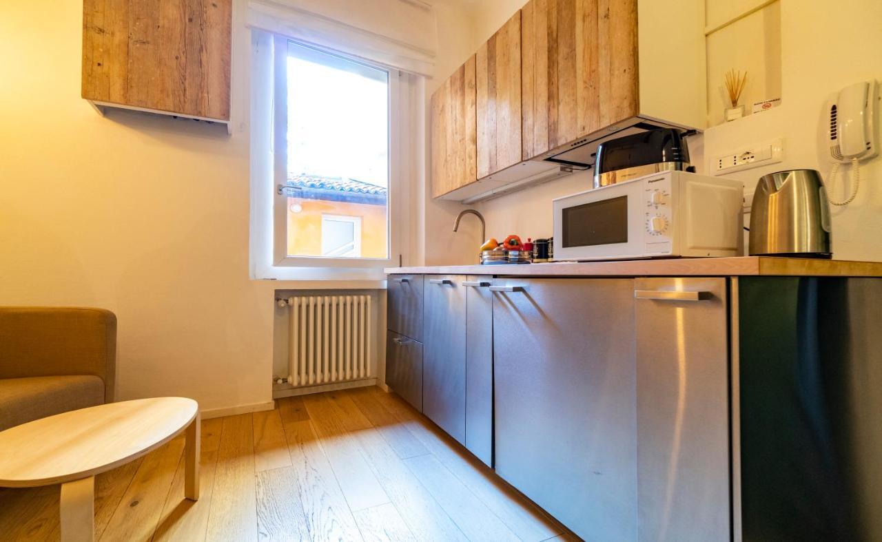Lovely Studio D'Azeglio By Studio Vita Bologna Exteriör bild