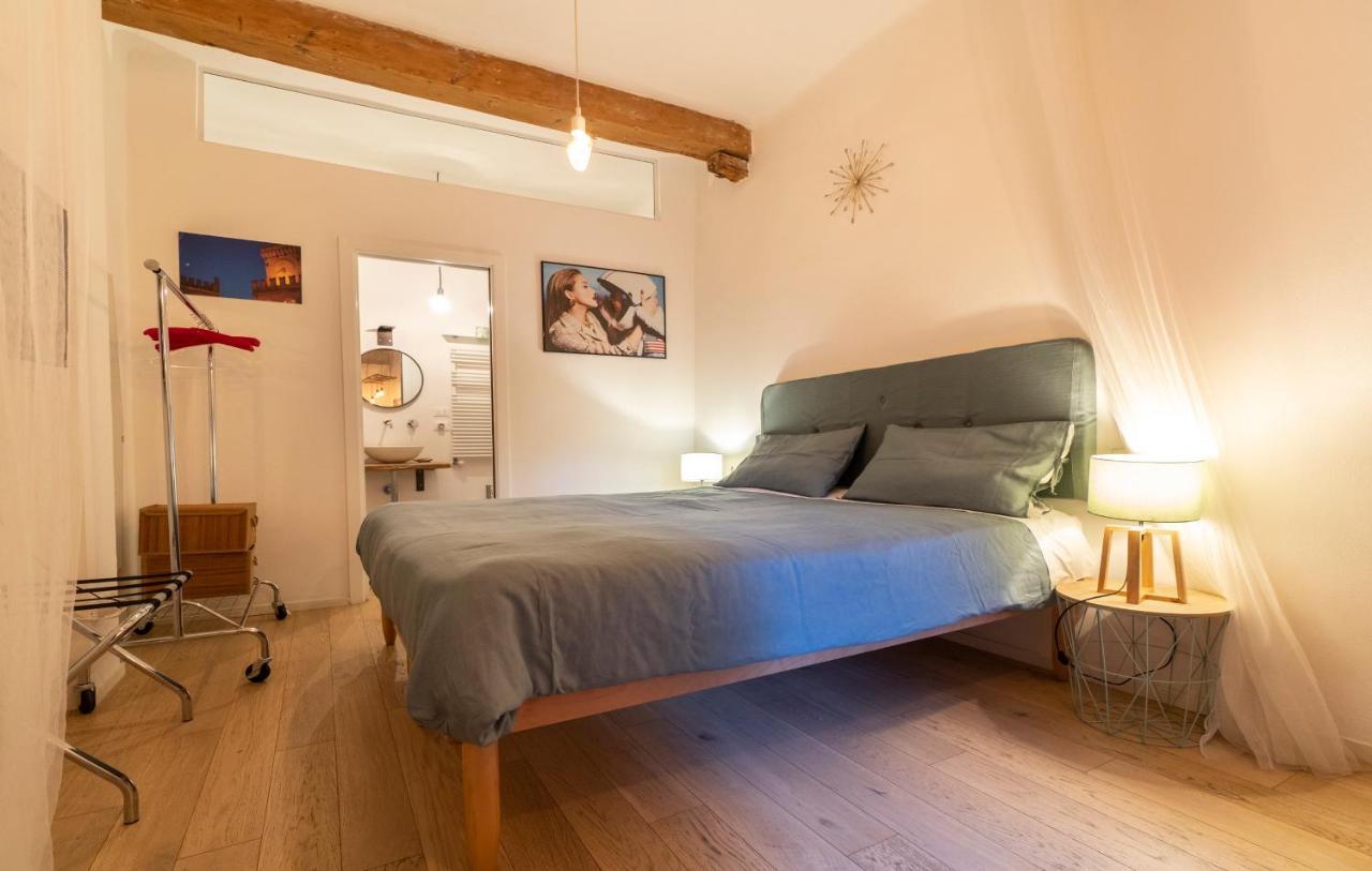 Lovely Studio D'Azeglio By Studio Vita Bologna Exteriör bild
